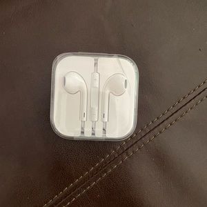 Apple Headphones